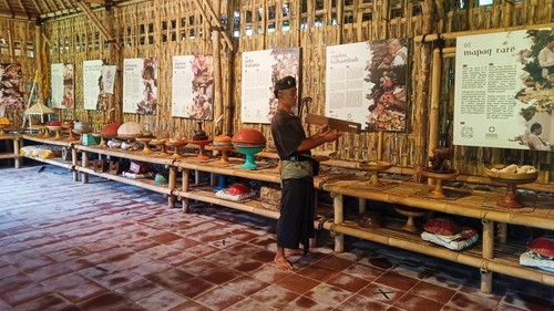 Museum Living Samsara terletak di Desa Jungutan, Kecamatan Bebandem, Kabupaten Karangasem, Bali.