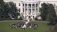 Naomi Biden menjadi orang pertama yang menikah di Gedung Putih setelah dua dekade silam. Ia memiliki previlese karena sang kakek adalah seorang presiden. Foto: AP/Carolyn Kaster