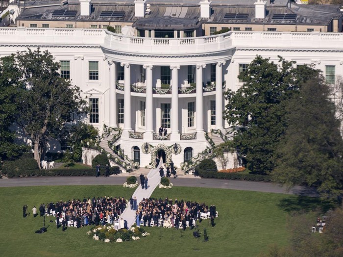 Naomi Biden menikah di Gedung Putih