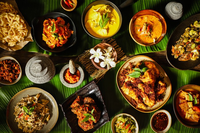 12 Makanan Indonesia Paling Terkenal yang Layak Dicicipi Turis