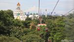 Sensasi Naik Kereta Gantung di TMII Usai Renovasi