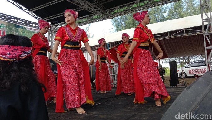 Tari Trebang Indramayu