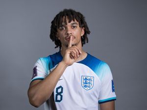 Trent Alexander-Arnold Balas Kritik Kemampuan Bertahannya