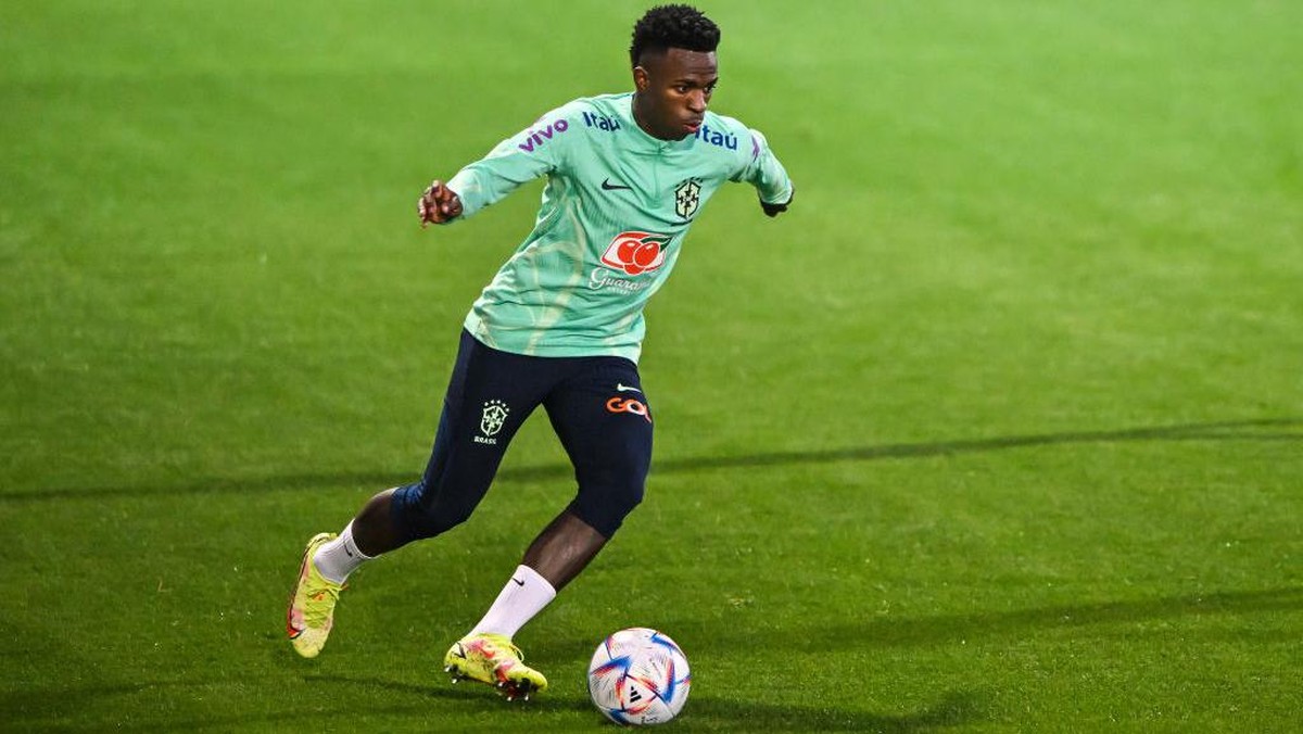 Vinicius Junior sempat takut bakal absen di Piala Dunia 2022 karena cedera (Foto: Getty Images/Chris Ricco)