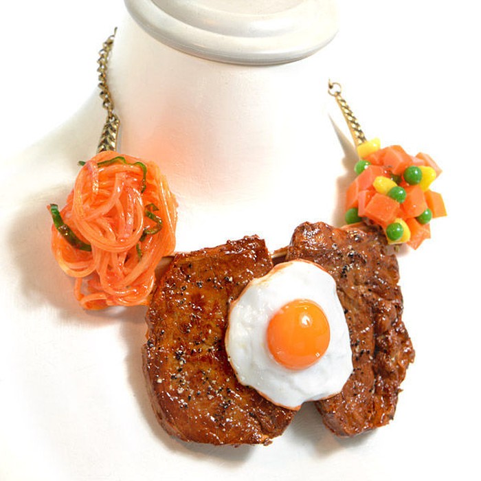 10 Makanan Enak dari Steak hingga Spaghetti Ini Ternyata Aksesoris 10 Makanan Enak dari Steak hingga Spaghetti Ini Ternyata Aksesoris
