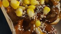 Sate Cumi & Gurita Bakar Bang Jago di Jagakarsa ini punya menu andalan yaitu cumi bakar, dan gurita bakar dengan ukuran small hingga large. Harga dari Rp 25.000 saja. Foto: Google Photos/Pool/Instagram Shop