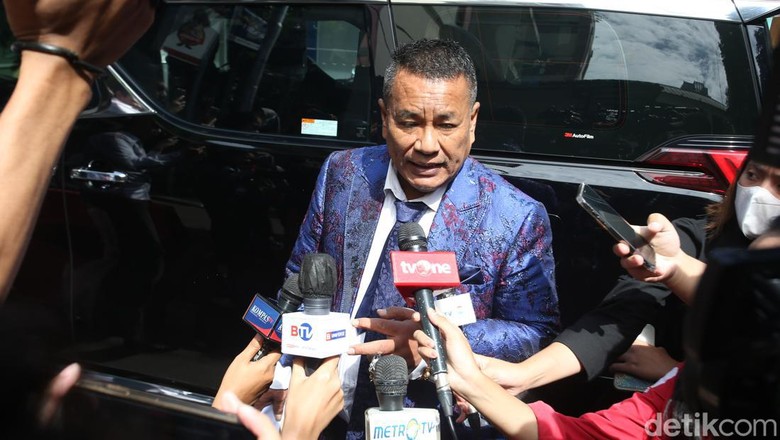 Agenda Konfrontir Irjen Teddy Minahasa Hari Iini Batal Irjen Teddy Minahasa dan AKBP Doddy Prawiranegara sejatinya bakal dikonfrontir terkait barang bukti sabu 5 kg hari ini. Namun, hal itu batal dilaksanakan, Senin, 21/11/2022.