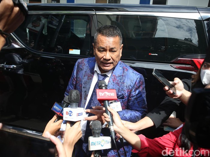 Irjen Teddy Minahasa dan AKBP Doddy Prawiranegara sejatinya bakal dikonfrontir terkait barang bukti sabu 5 kg hari ini. Namun, hal itu batal dilaksanakan, Senin, 21/11/2022.