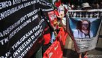 Aksi Unjuk Rasa Nasabah Asuransi Wanartha di Kawasan Patung Kuda