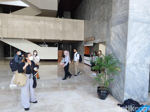Anggota DPR Berhamburan Saat Gempa M 5,6 Cianjur Terasa Kuat di Jakarta
