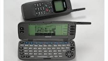 Ada yang pernah pakai Nokia 9000? Foto: Boredpanda