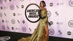 Rawr! Kelly Rowland dengan Dress Leopard Print di AMAs 2022