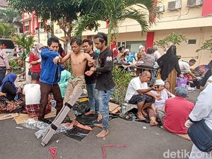 Cerita Warga soal Detik-detik Mencekam Gempa di Cianjur