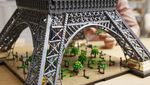 Siapkan Tangan dan Waktu untuk Bangun Lego Menara Eiffel Raksasa