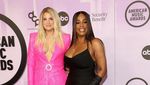 Bukan Suami, Meghan Trainor Pilih Gandeng Bestie di AMAs 2022