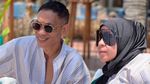 Turun BB 25 Kilogram, Melly Goeslaw Masih Doyan Kulineran