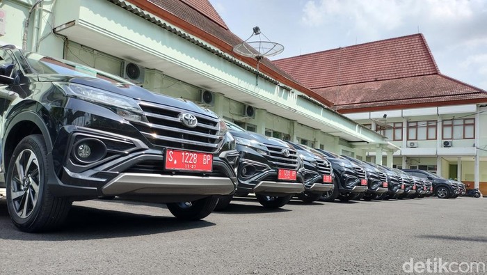 Mobil dinas baru camat bojonegoro