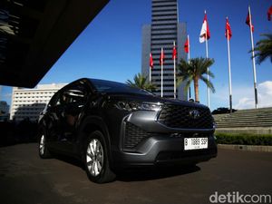 Pajak Kijang Innova Zenix Bensin 2025