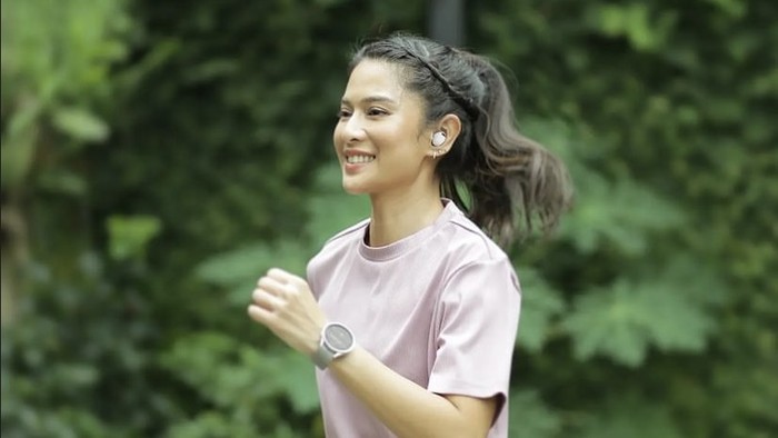 Olahraga Dian Sastro