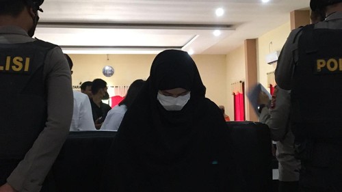 Pelaku penipuan di Mataram, NTB, dibekuk polisi karena tipu warha Bali dengan modus pekerjaan fiktif, Senin (21/11/2022).