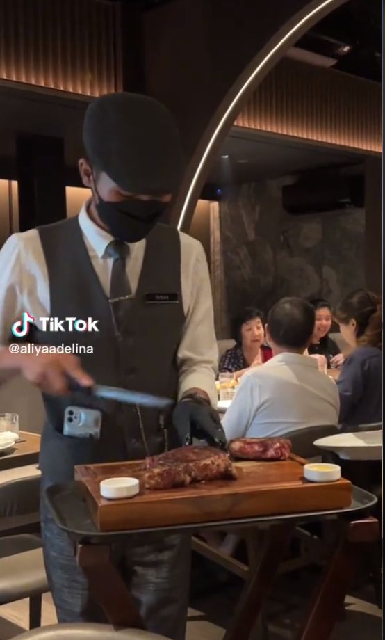 Makan di Restoran Steak Viral Habiskan Rp 2.8 Juta, Netizen Ini Kecewa