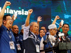 Pemilu Malaysia Berakhir dengan Parlemen Gantung, Apa Selanjutnya?