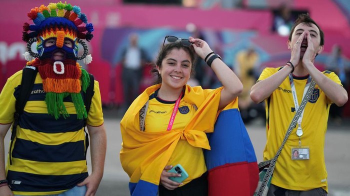 DOHA, QATAR - NOVEMBER 20: Ecuador fans react prior to the opening match between Qatar and Ecuador during day 2 of the FIFA World Cup 2022 Qatar Fan Festival at Al Bidda Park on November 20, 2022 in Doha, Qatar. (Photo by Cui Nan/China News Service via Getty Images)