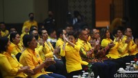 Nurul Arifin menyapa kader Golkar di sela-sela Rakornas Bidang Media dan Penggalangan Opini (MPO) DPP Partai Golkar.