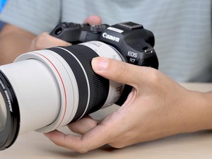 Review Canon EOS R7, Mirrorless APS-C yang Ngebut