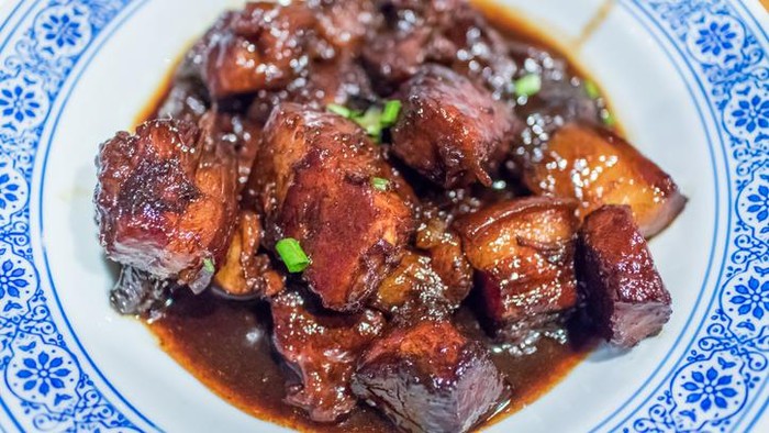 Salah mencuri babi kecap