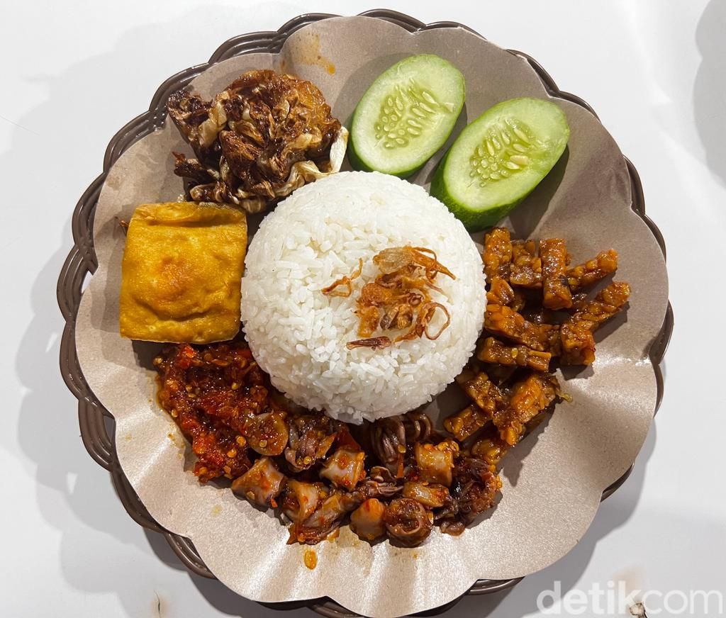 Sego Cumi Dapur Si Mpok: Mantap! Aneka Nasi Cumi Enak yang Viral di Bekasi