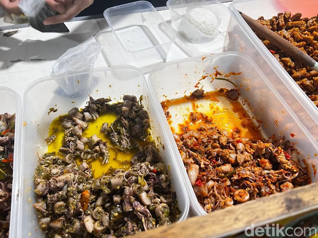 Sego Cumi Dapur Si Mpok: Mantap! Aneka Nasi Cumi Enak yang Viral di Bekasi