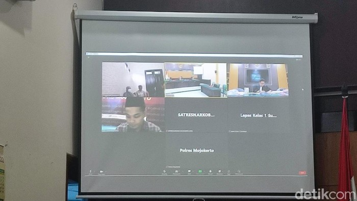 sidang threesome mojokerto