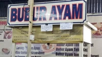 Ada yang tak kalah kocak, warung bubur ayam ini menuliskan alasan tutup lewat secarik kertas. Lagi Tutup, lagi nonton Ikatan Cinta. Foto: Twitter/Instagram