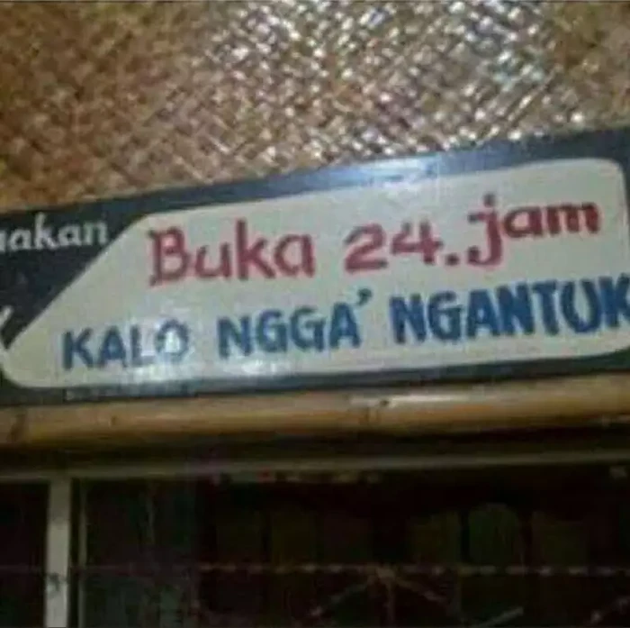 Spanduk warung makan nyeleneh Spanduk warung makan nyeleneh