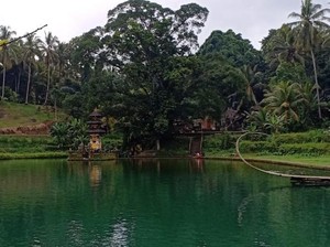Taman Mumbul, Tempat Melukat Favorit Lainnya di Bali
