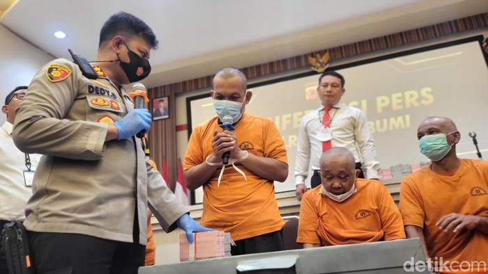 Tertipu Uang Polymer, Warga Jatim Disekap di Sukabumi