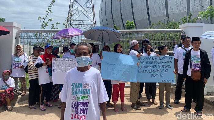 Warga Calon Penghuni Kampung Susun Bayam.