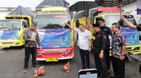 Selepas dialog, Mendag Zulkifli Hasan melakukan pelepasan truk pengiriman buah alpukat dan buah naga. Truk tersebut akan melakukan pengiriman ke wilayah Surabaya, Jawa Timur dan Jakarta.