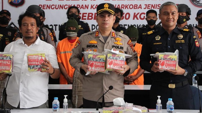 Polisi paparkan pengungkap kasus peredaran narkotika di Bengkalis. Istimewa