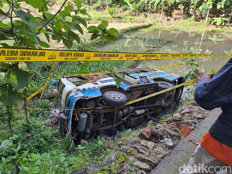 Melihat Lebih Dekat TKP Laka Bus Tewaskan 8 Orang di Gunung Pegat Wonogiri
