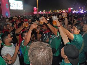 Cuma di Tempat Ini, Suporter Piala Dunia 2022 Boleh Minum Alkohol