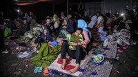 Selain itu, 326 orang mengalami luka-luka.
