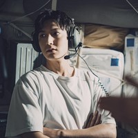 Ask the Stars menjadi drama Korea pertama yang mengambil tema luar angkasa. Anggaran produksinya mencapai 40 miliar won atau Rp 463 miliaran untuk pembangunan set stasiun luar angkasa. Foto: dok. Key East