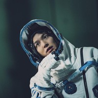 Lee Min Ho berperan sebagai Gong Ryong, dokter kandungan yang mendaftarkan diri jadi turis luar angkasa. Foto: dok. Key East