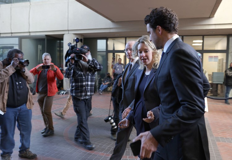 Elizabeth Holmes Elizabeth Holmes