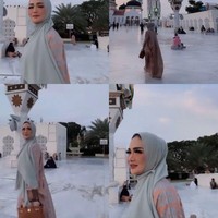 Penampilan krisdayanti yang memakai hijab langsung mendapatkan pujian dari warganet di akun Instagramnya. Asli...cantik...pakai hijab, moga mendapatkan hidayah pakai hijab untuk selamanya, puji akun @juwairiahuwai. Keren Mimi pake hijab stylis hijabnya mantul 👏👏makin cetar mimi😍😍, kagum akun @evy_nur. Masya Allah mimi KD cantiknya jangan lepas lagi hijabnya mimi .. insha Allah berkahnya makin banyak, ucap akun @fhila1980. Foto: Dok. Instagram @krisdayantilemos.