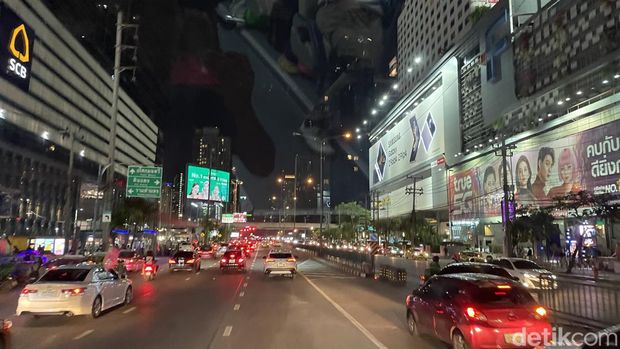 Jalanan di Thailand