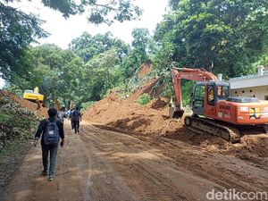 30 Orang Tewas Tertimbun Longsor Akibat Gempa di Cianjur