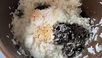 Berniat makan malam dengan sushi buatannya sendiri, netizen ini dikejutkan dengan kondisi rice cooker yang digunakan bersama. Teman sekamarnya yang malas bersih-bersih membuat rice cooker berisi sisa nasi yang ditumbuhi jamur tebal. Foto: Bored Panda